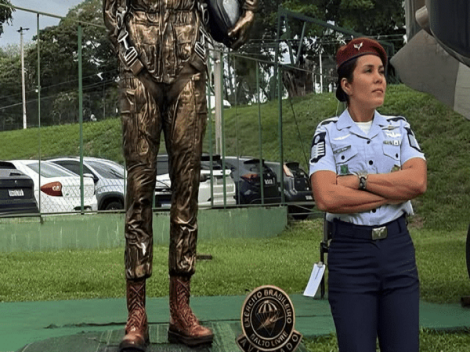 Sargento da Força Aérea Brasileira quebra barreira e faz história no paraquedismo militar ao se tornar a primeira mulher a conquistar o título de Mestre de Salto Livre