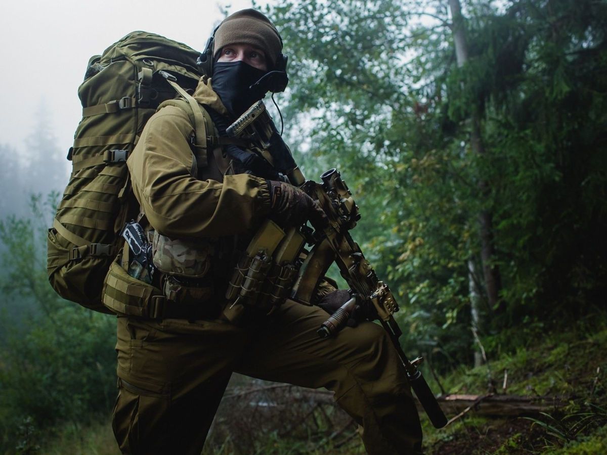 País Euro-Asiático mantém o maior e mais temido Exército da europa em 2025 e deixa potências nucleares para trás — qual nação concentra tanta força militar em plena guerra moderna?