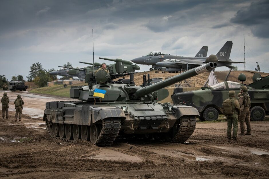 União Europeia arma plano audacioso para transformar Ucrânia em um “porco-espinho de aço indigesto”, repleto de tecnologia letal, militares treinados e Forças Armadas prontas para repelir qualquer invasão