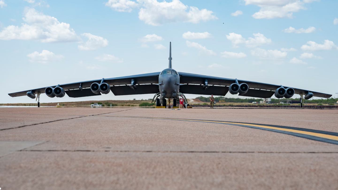 B 52 Stratofortress: conheça o bombardeiro da Força Aérea dos EUA que voa há mais de 70 anos