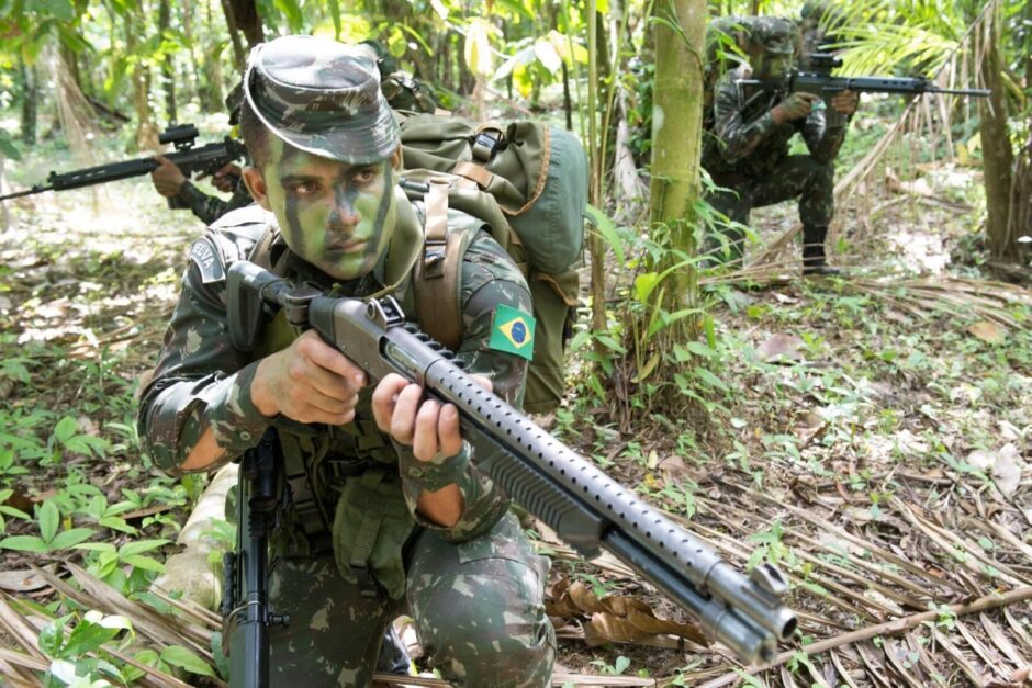 Exército brasileiro em alerta! Crise explode na fronteira por disputa de território entre Venezuela e Guiana e acende sinal de guerra na América do Sul; EUA prometem retaliação