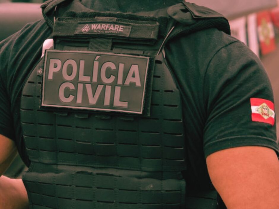 As 29 atribuições de um psicólogo policial da PCSC para ganhar R$ 12.900 mensais