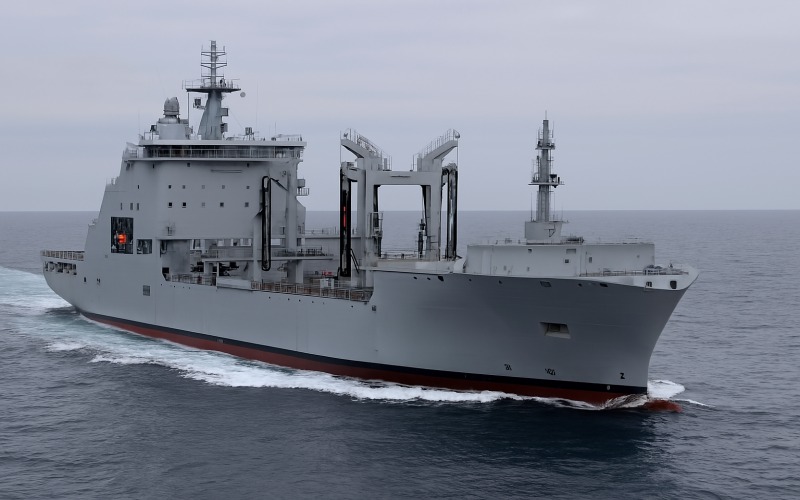 Marinha da França testa novo gigante dos mares! Navio da classe BRF será entregue em 2025 e integra plano estratégico franco-italiano para reforço da capacidade logística naval