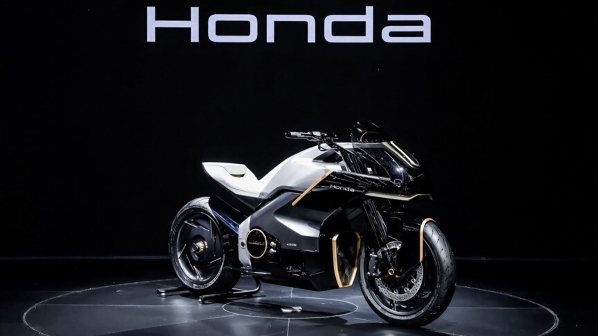 Honda revela moto elétrica futurista na China e reforça compromisso com durabilidade extrema nas duas rodas