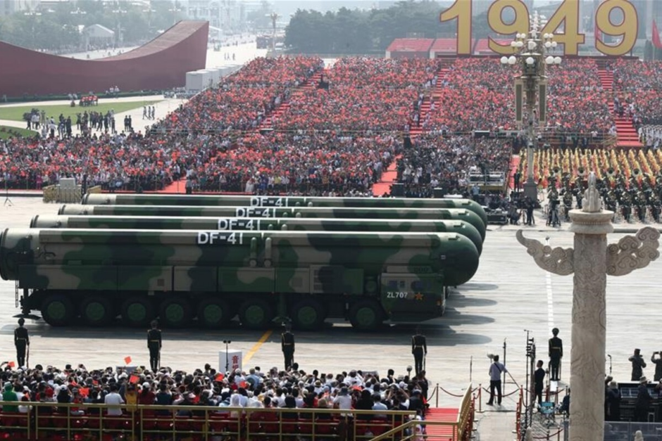 China ofereceu semana passada ao Brasil um poderoso arsenal militar que promete revolucionar  Forças Armadas brasileira: caças com mísseis de longo alcance, tanques de última geração e investimentos milionários em  defesa