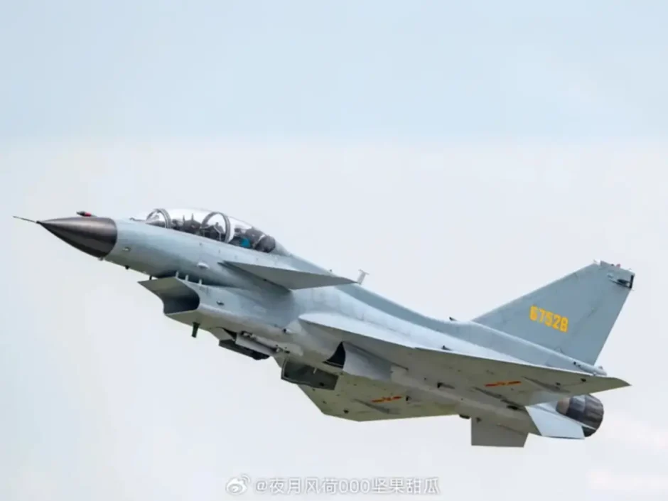 China choca o mundo e oferece à Força Aérea Brasileira seu matador de Rafales: poderosos caças J-10C e mísseis PL 15 estão a disposição do Brasil