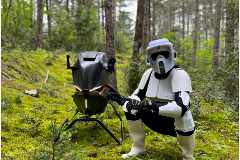 Parece ficção, mas é real! Airbike: nova moto voadora inspirada em Star Wars que voa a 200 km/h, flutua sobre florestas e promete reinventar o transporte urbano no mundo todo