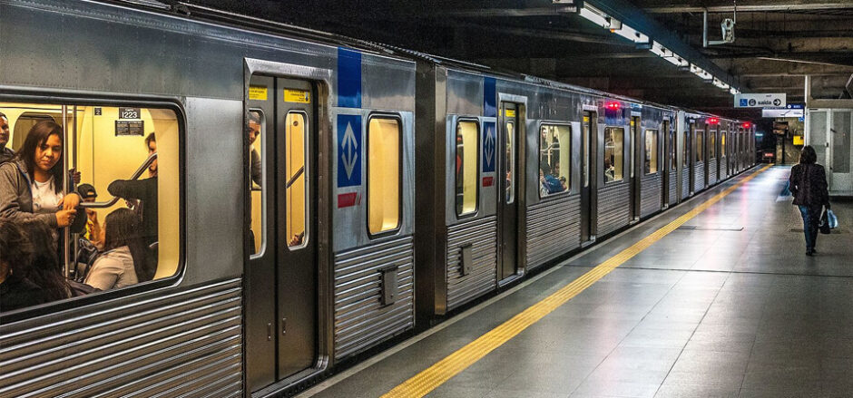 Projeto de lei propõe passe livre nacional em ônibus, metrôs e catamarãs para militares das Forças Armadas, policiais e bombeiros em todo o Brasil